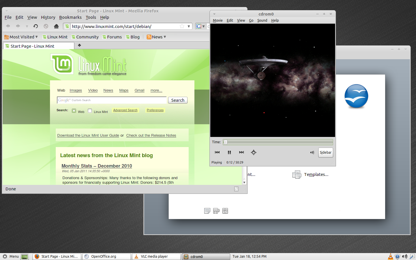 Linux Mint Debian Desktop in Action