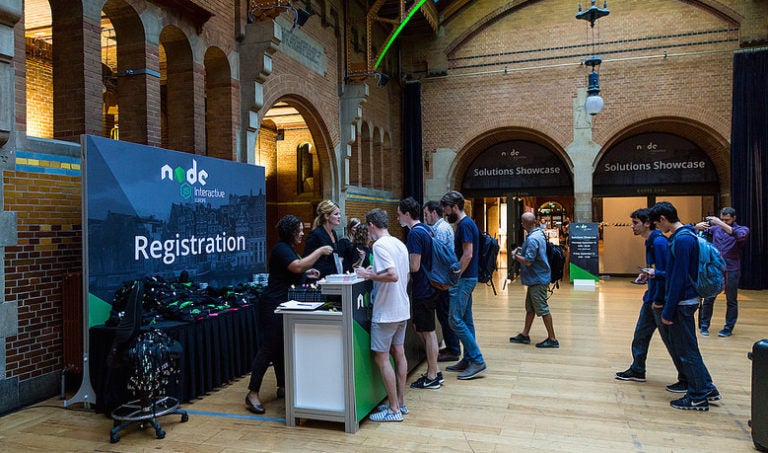 Online Behavioral Experiments Happening With nodeGame and Node.js
