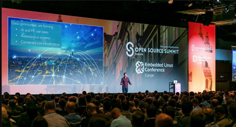 Watch Keynote Videos from OS Summit and ELC Europe 2017 Including a Conversation with Linus Torvalds